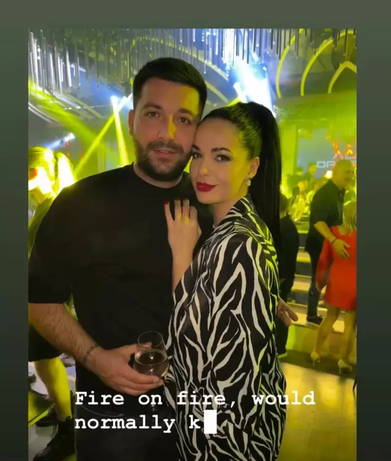 deea-maxer-si-iubitul-2