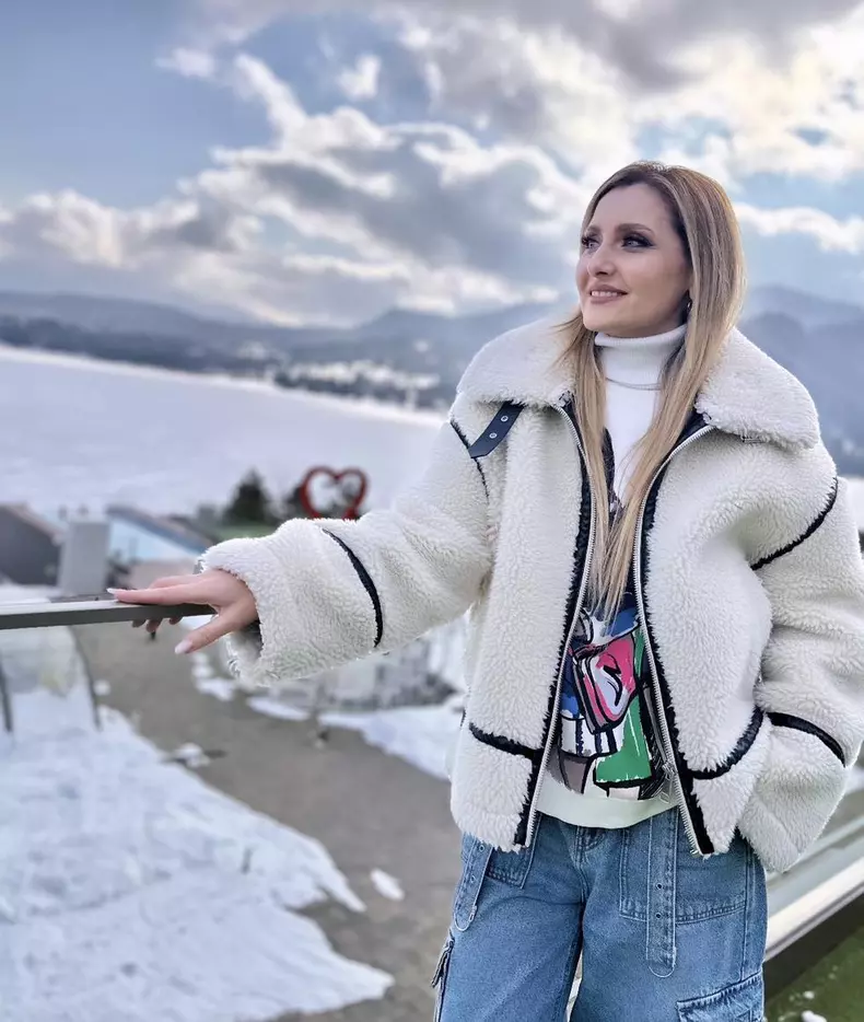 alina sorescu vacanta 6