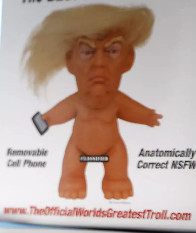 cutie-papusa-donald-trump