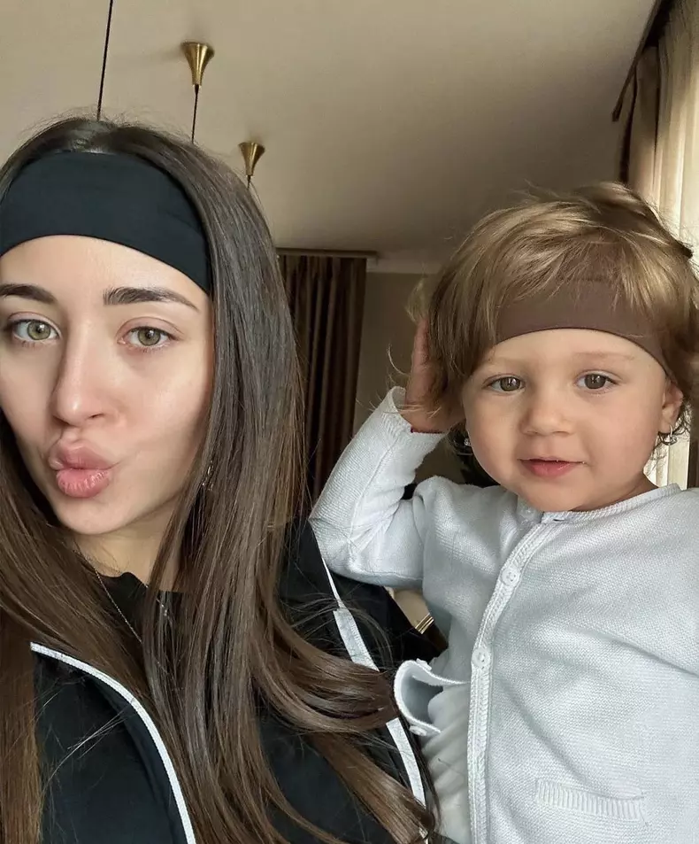 Nicole Cherry și fiica ei, Anastasia (6)
