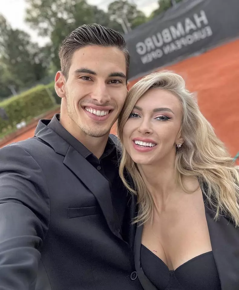 3695575448779665136896985917964140434860695n-1