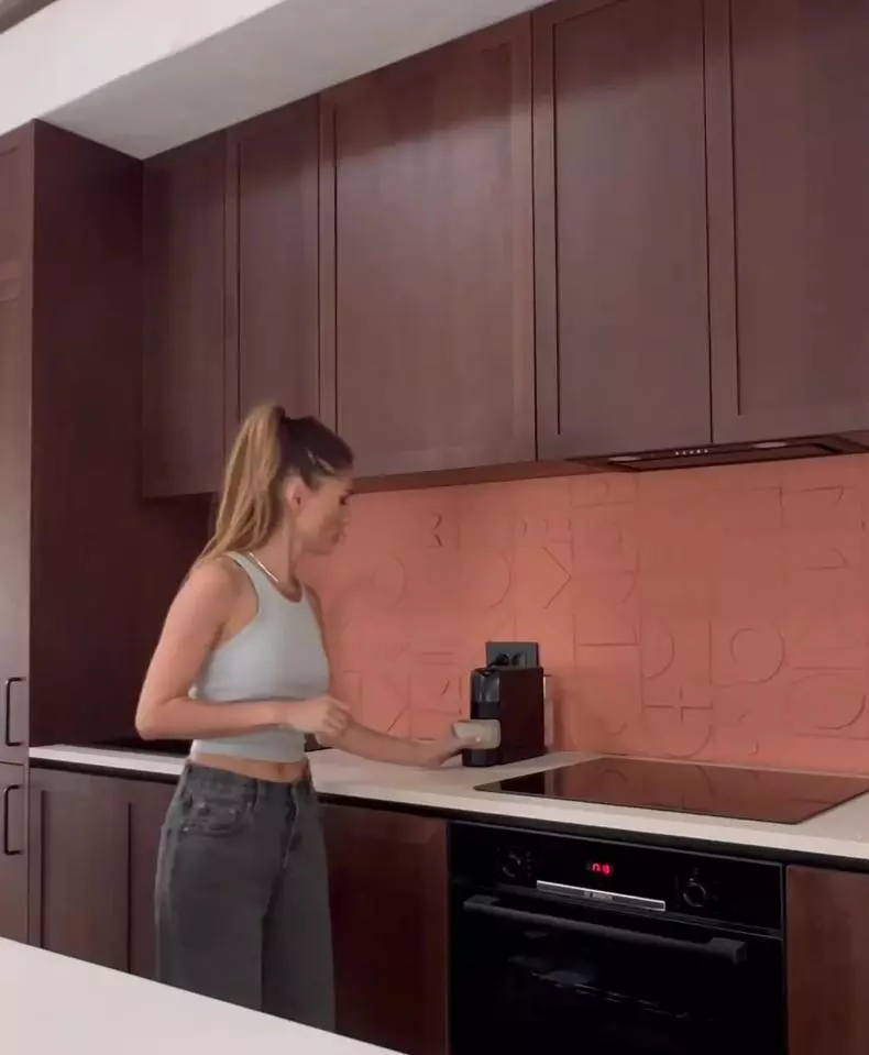sanziana negru casa (3)