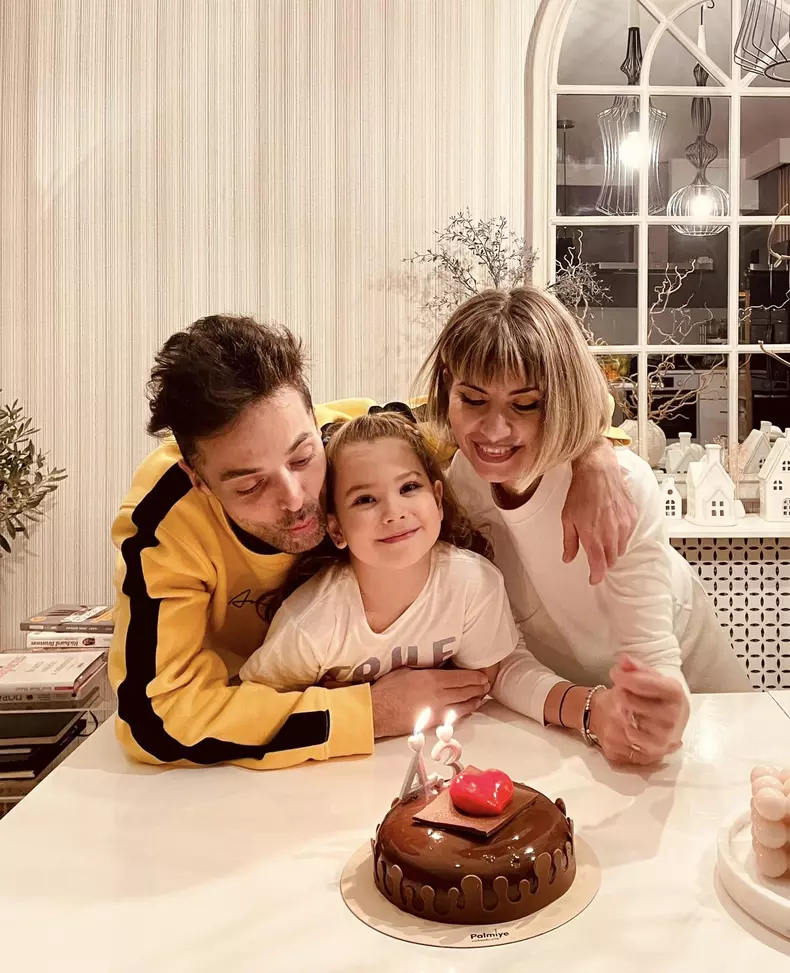 312467729102100891673826432770861735654253561n