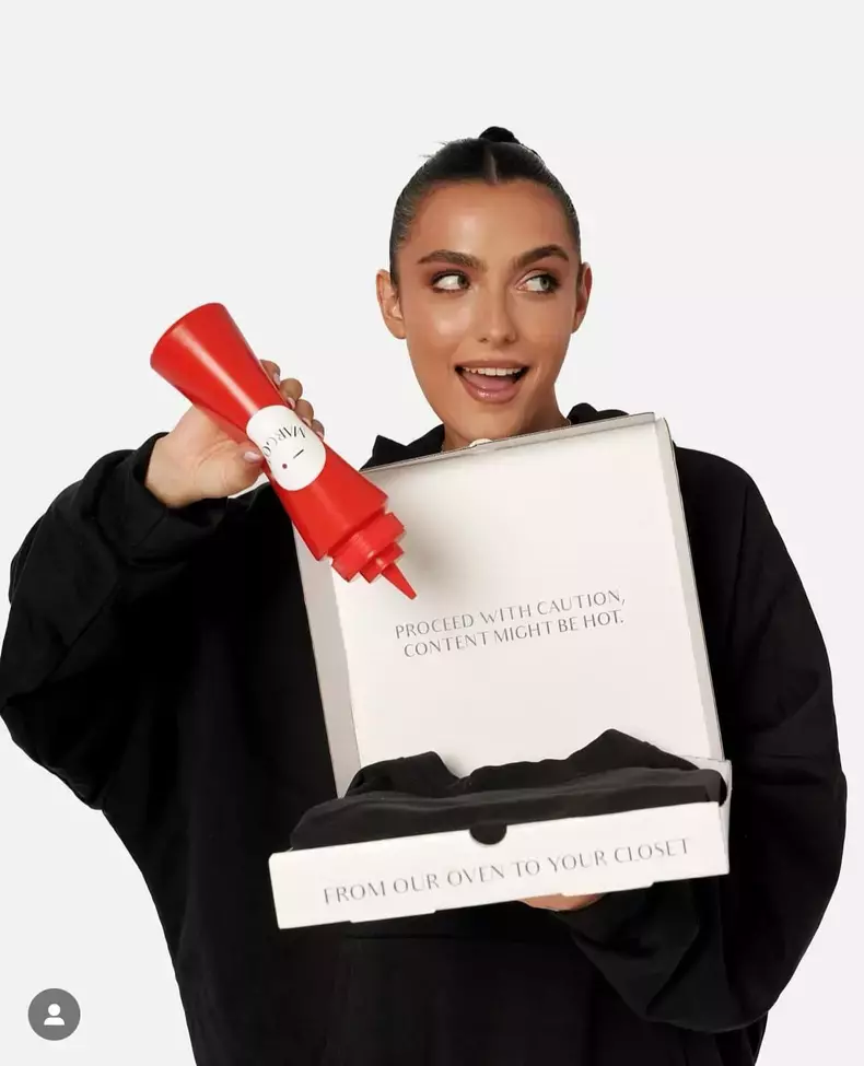 VIDEO Cât costă hainele vândute de Alexia Eram. Fiica Andreei Esca și-a lansat recent afacerea: „Totul este creat la noi în țară”