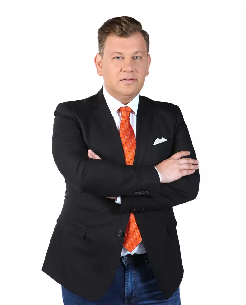 mihai-ghita-prezentatorul-asta-i-romania-1