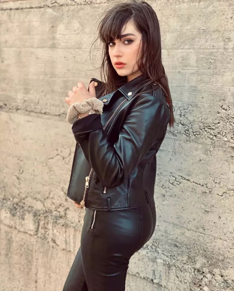 maia malancus are 14 ani 1