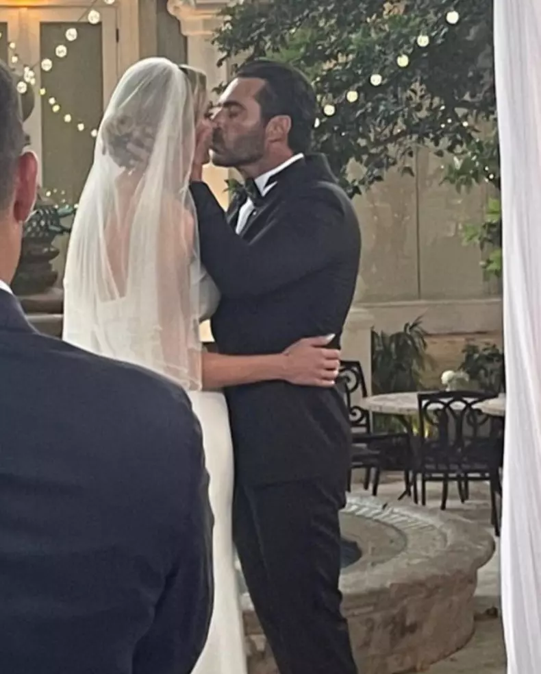 alina-vidican-cadou-claude-senhoreti-8