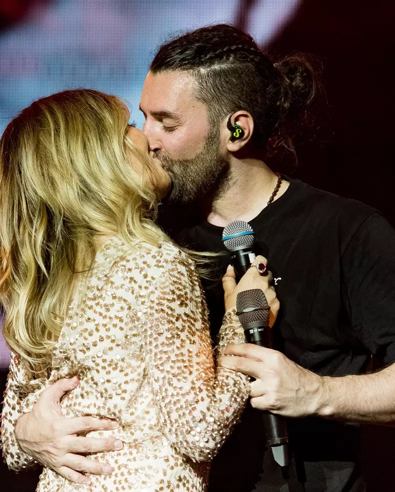 gina-pistol-si-smiley-2-1