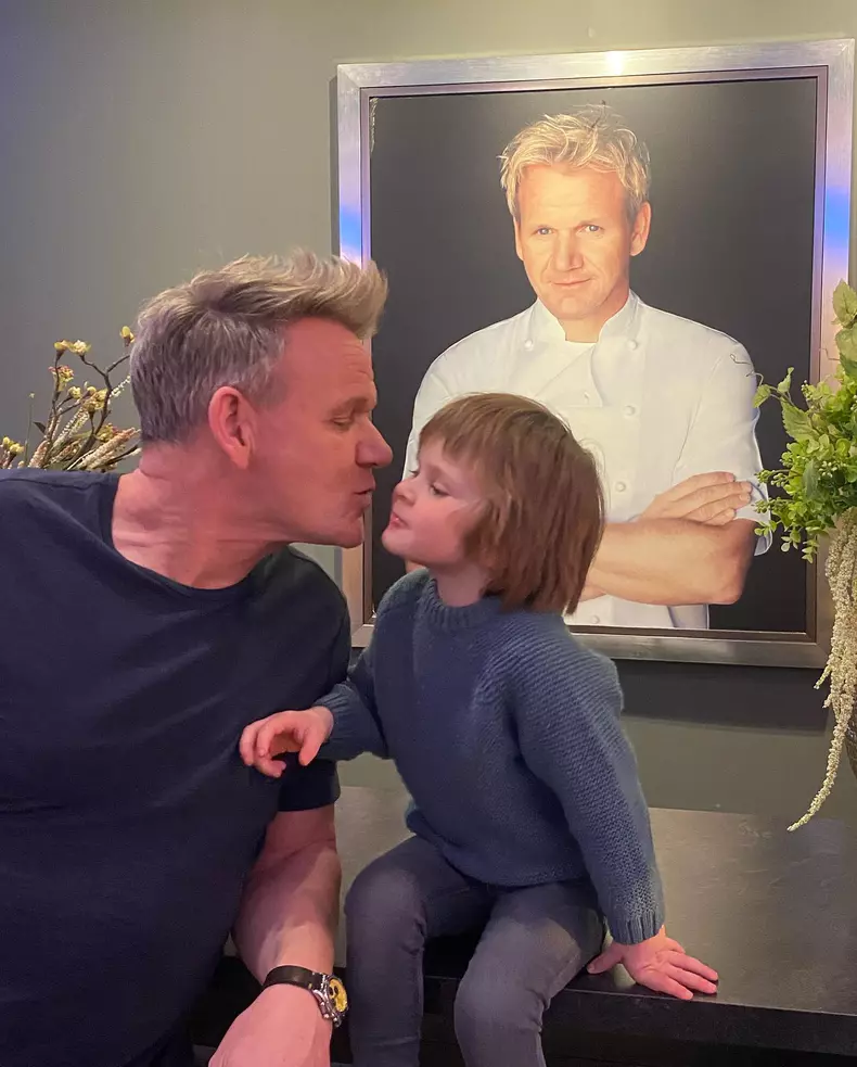 Gordon Ramsay, tată pentru a șasea oară (2)