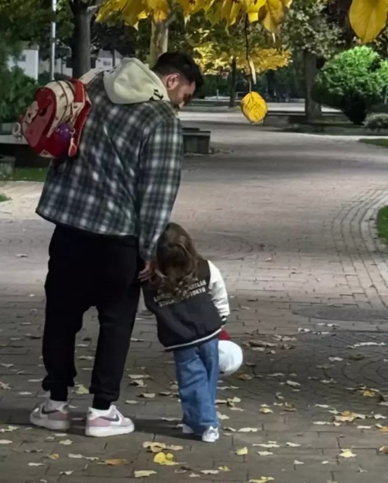 fetita smiley gina pistol josephine 14