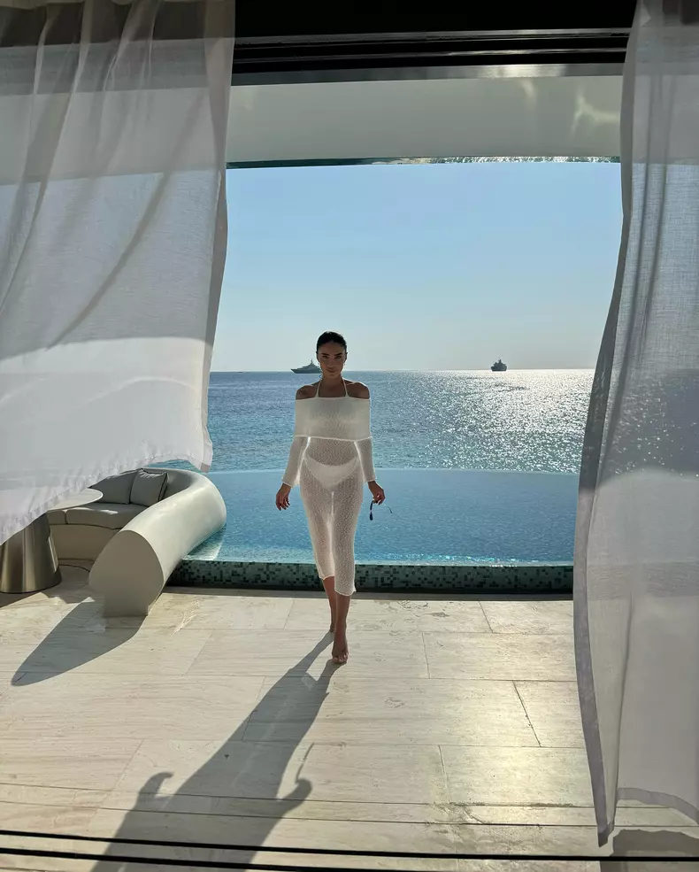 adelina pestritu arabia saudita 7