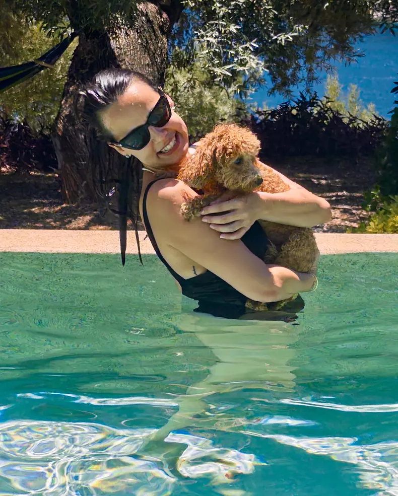 Andreea Raicu in costum de baie 3