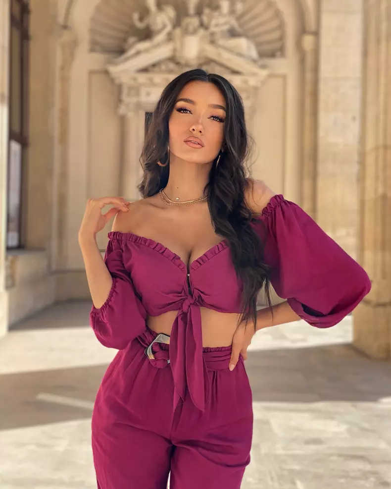 cine-este-viviana-sposub-de-la-bravo-ai-stil-2
