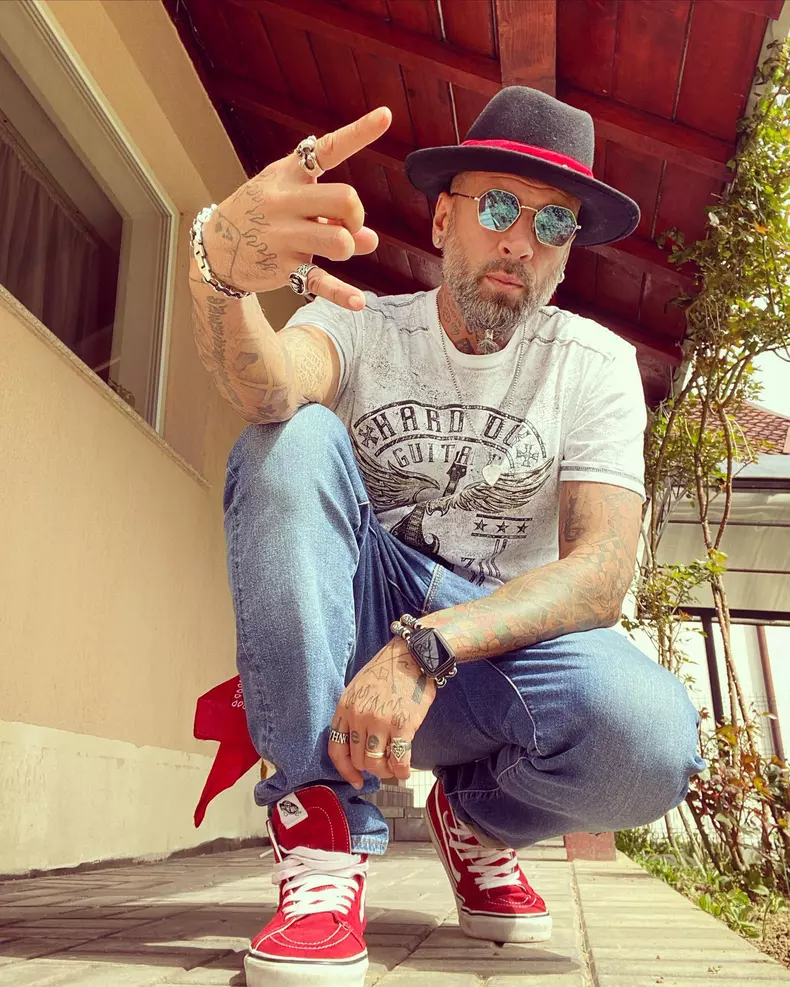 279179114139850118587713531902070332416328n