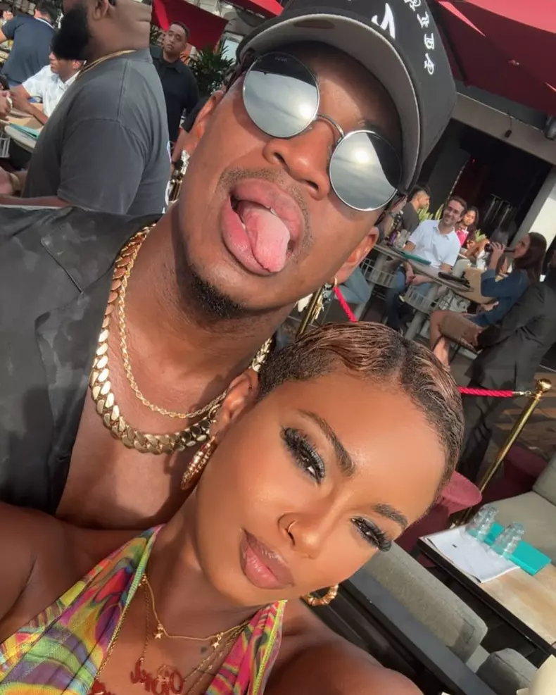 ne-yo a recunoscut ca are 4 iubite (3)