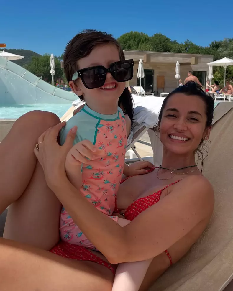 lili sandu si thomas fiul ei