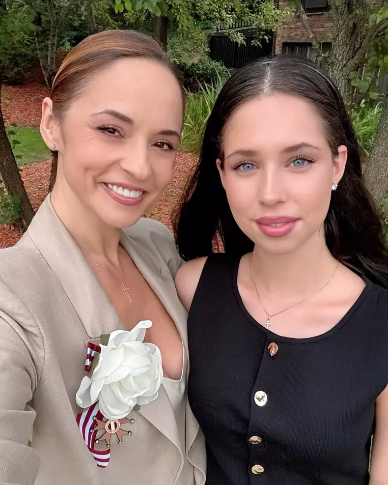 andreea marin si violeta sarbatorita sfanta ana