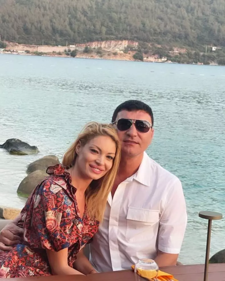 cristi borcea si valentina pelinel in vacanta 3