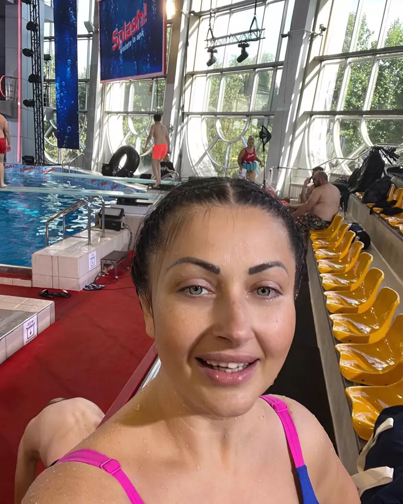 gabriela cristea la splash vedete la apa 3