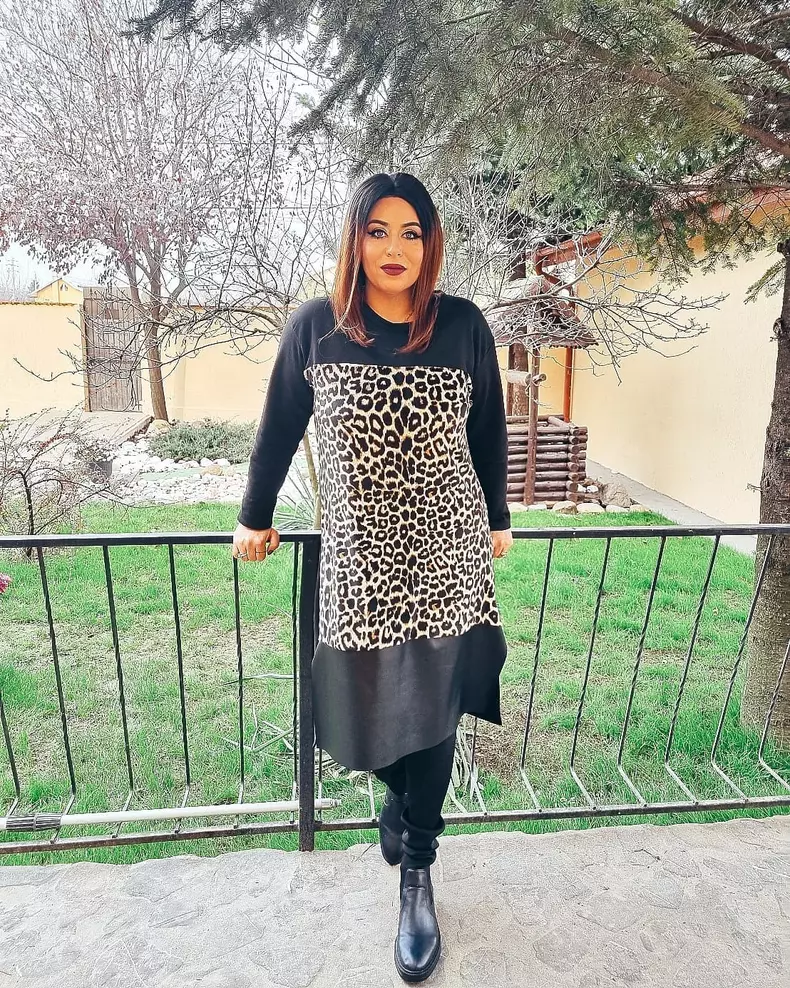 oana-roman-jignita-pe-internet-1