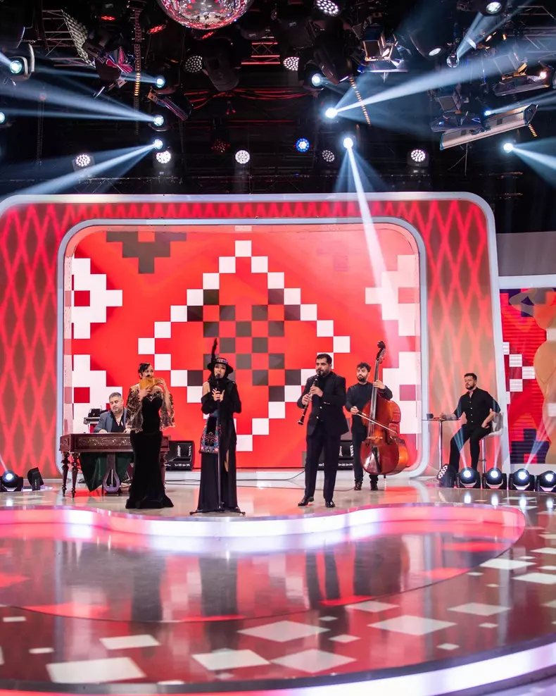 viviana-sposub-plange-la-bravo-ai-stil-4