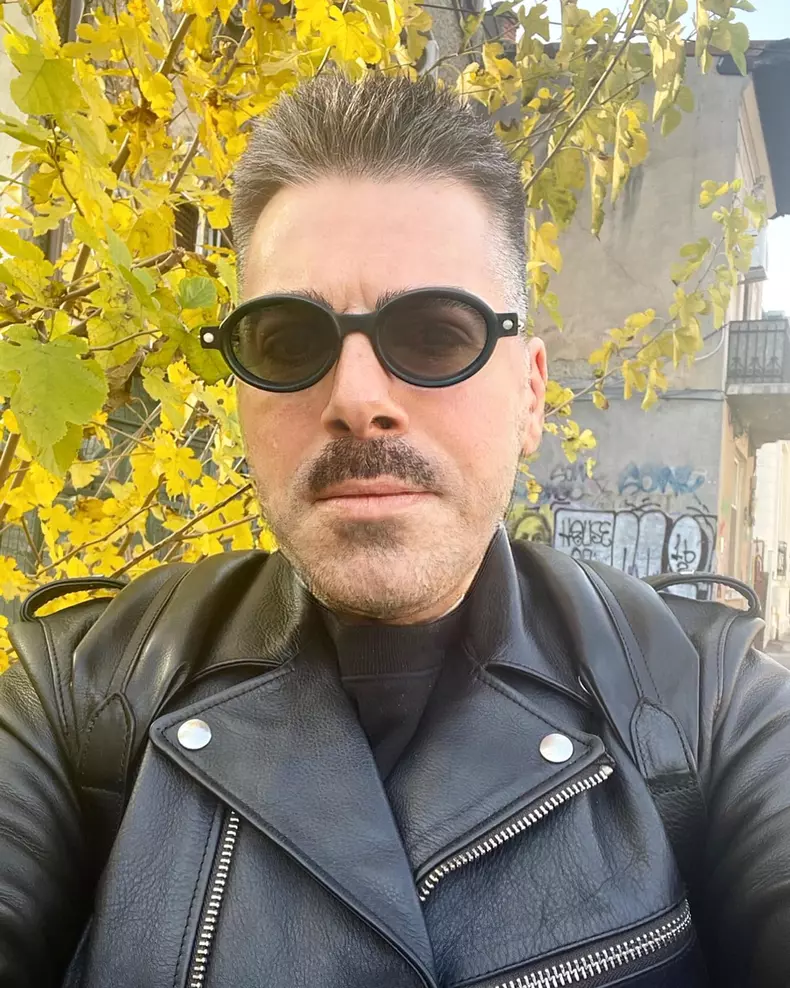 maurice-munteanu-mita-bravo-ai-stil-4