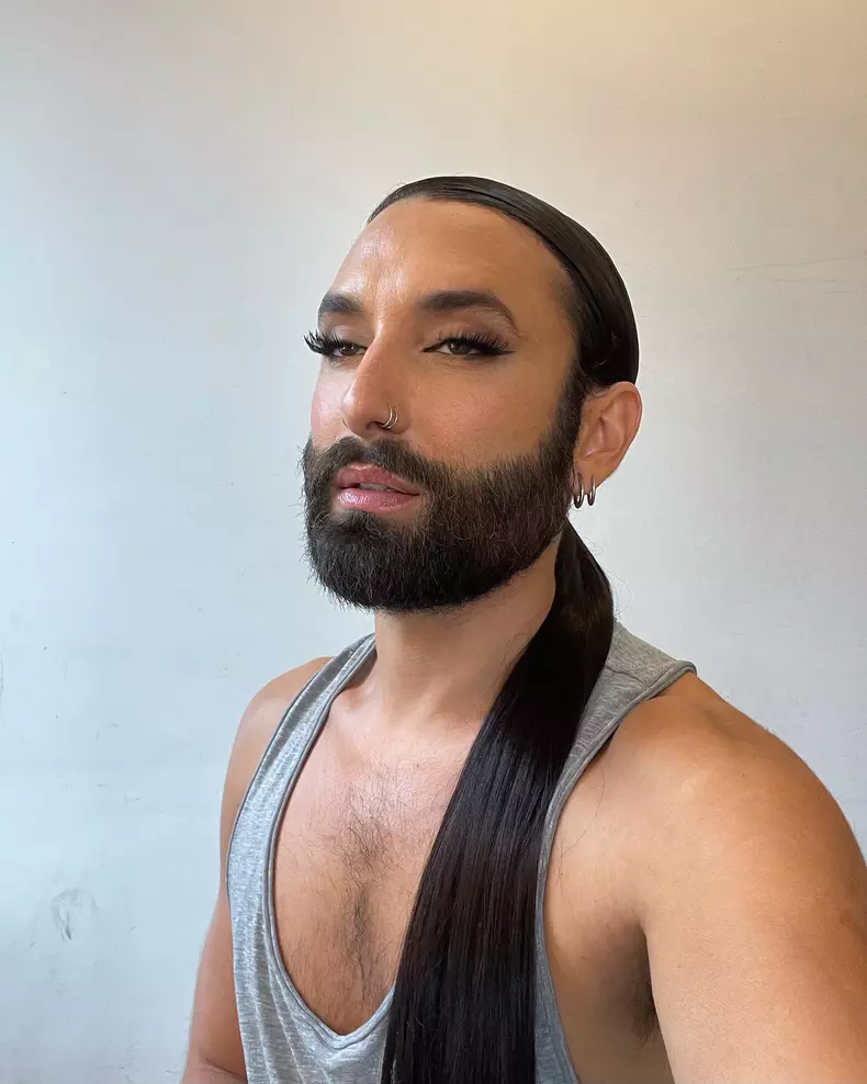 conchita-wurst-acum-5