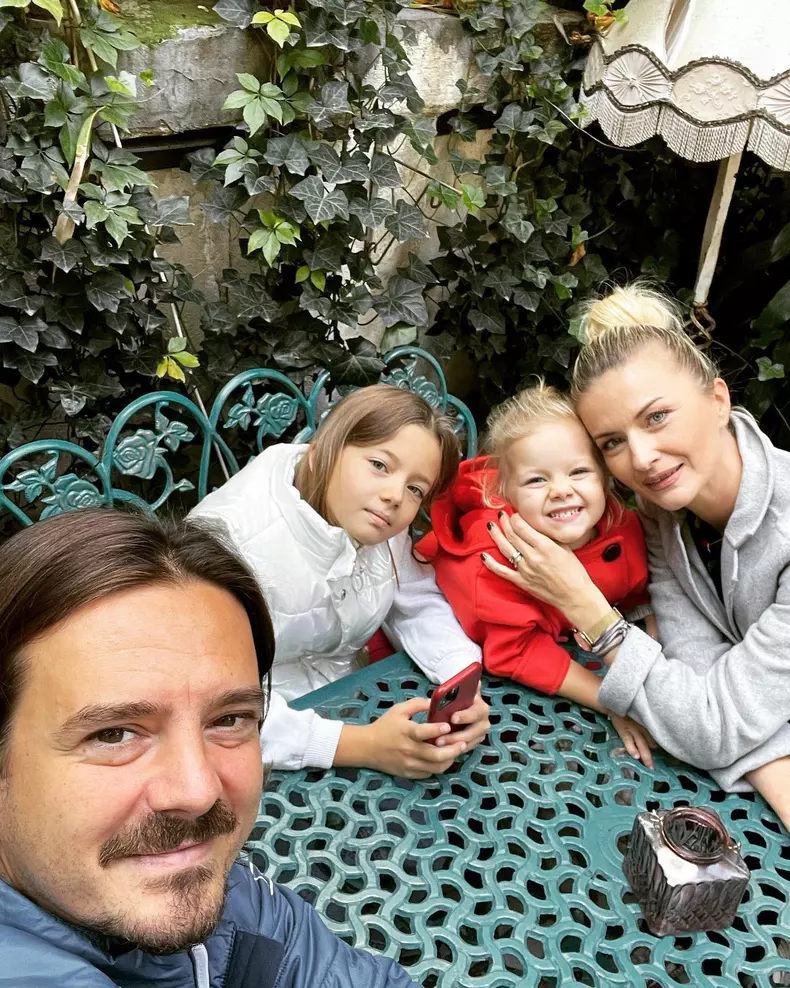mihai-petre-si-familia-1