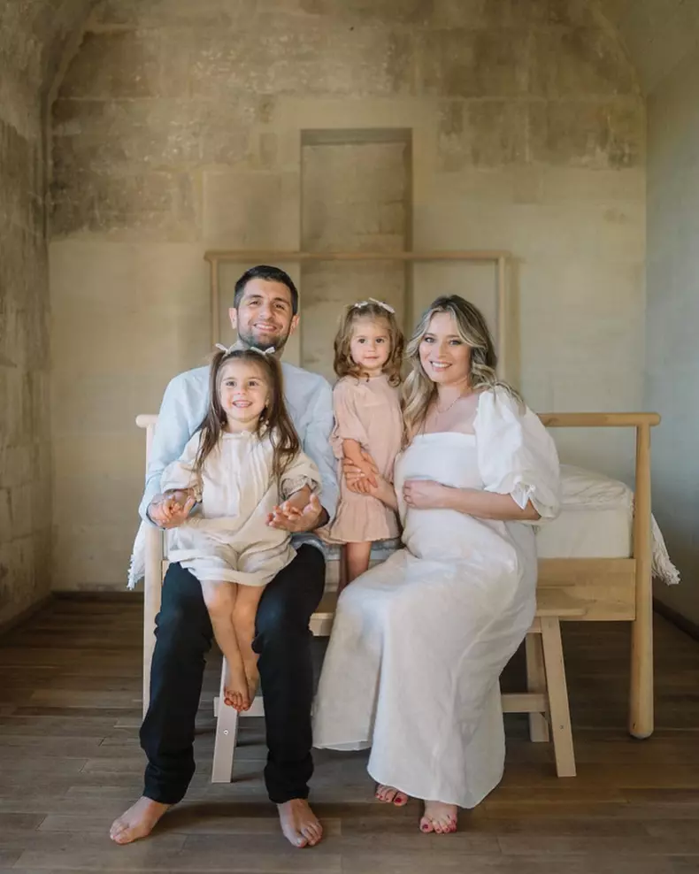 2822203945469804001301917814949129172027240n