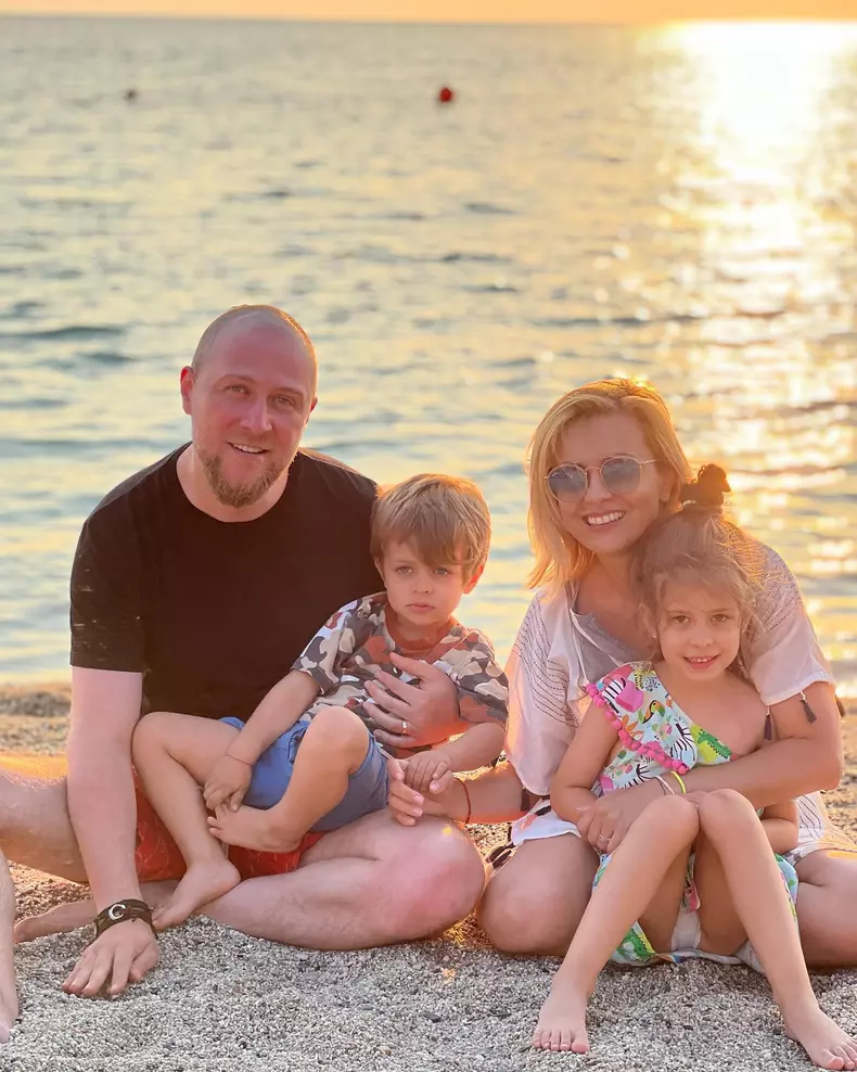 simona-gherghe-si-familia-3