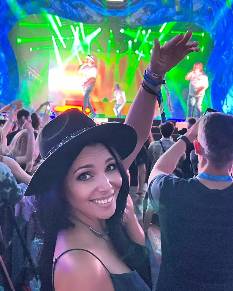 2982186886097325005136664130781105698418675n