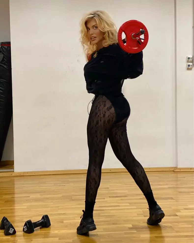 loredana-groza-sexy-5