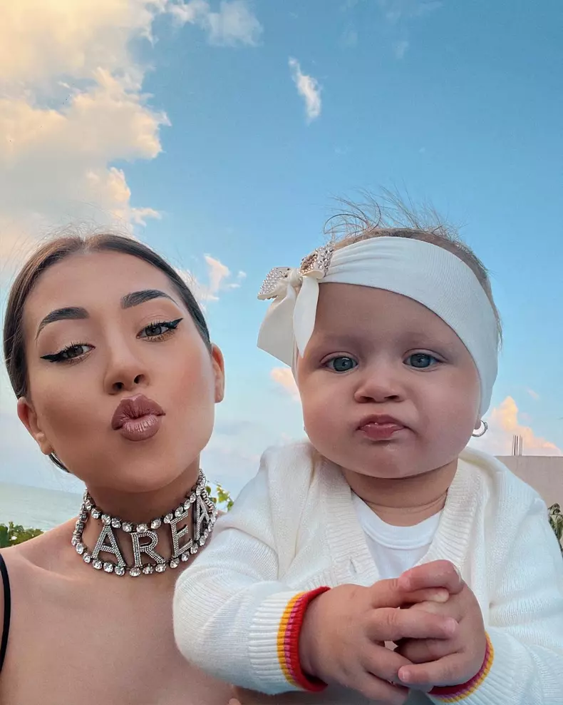 nicole-cherry-nu-are-bona-1