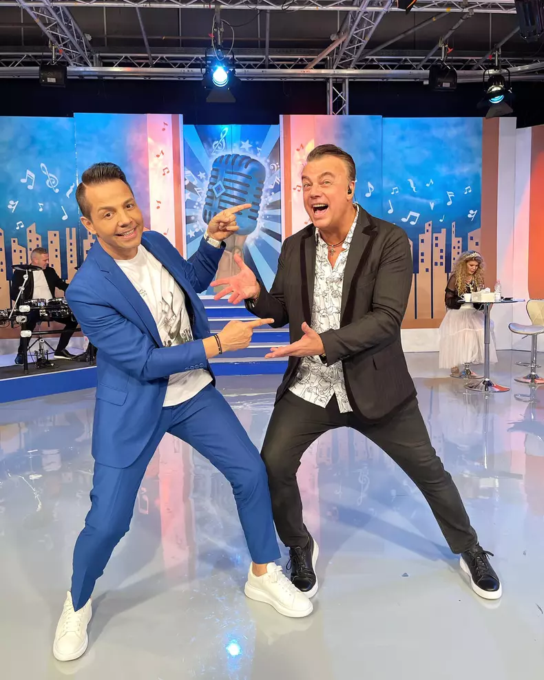 311016022647896163374570430874666696497767n