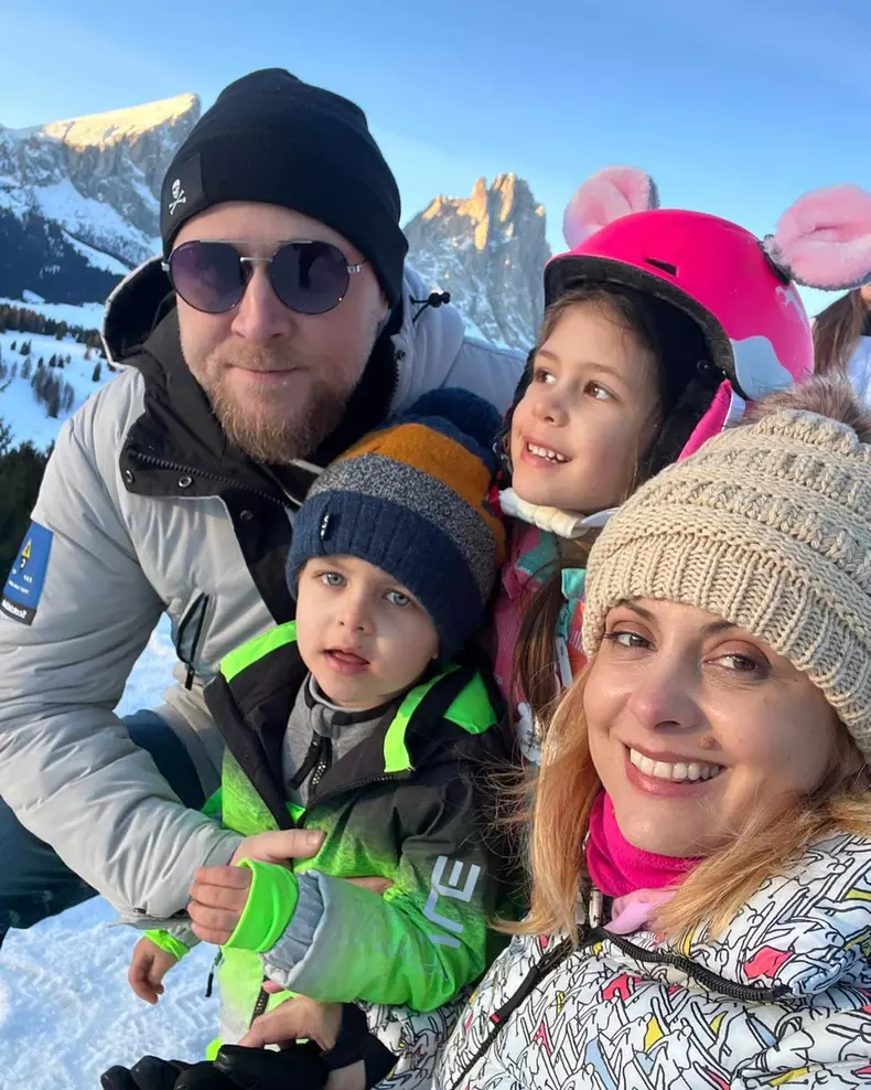 simona-gherghe-cu-baietelul-la-spital-3