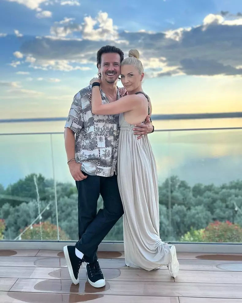 3377308165781933709336892195481342274271729n