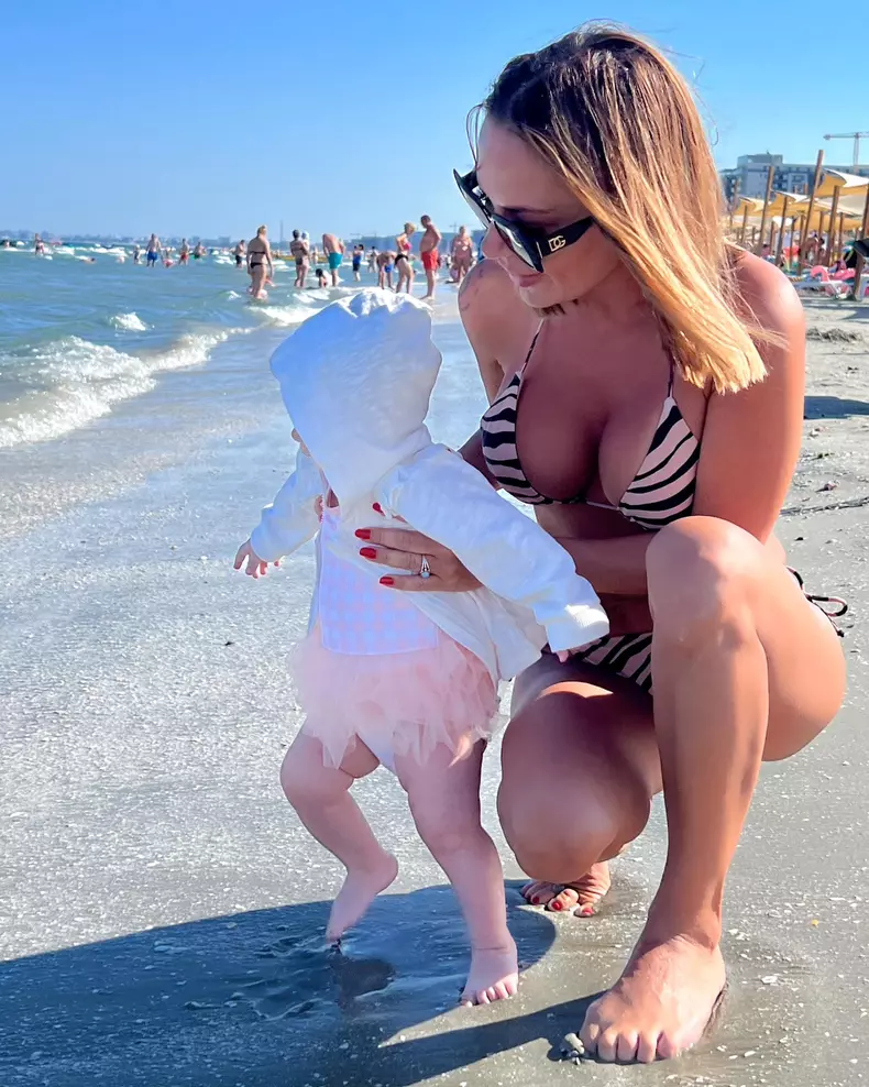 andreea-antonescu-plaja-mamaia-1