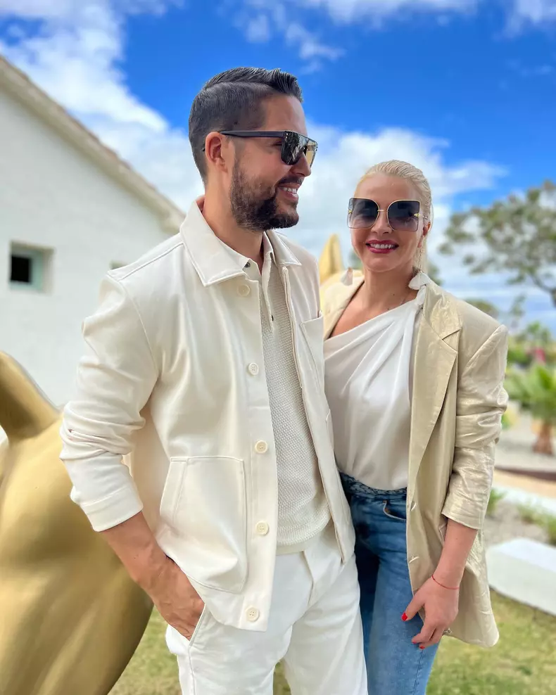 3426987372495663175828731663264654107924093n