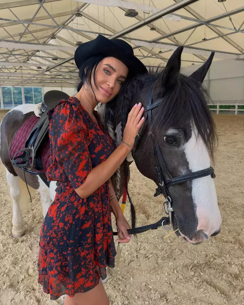 VIDEO Adelina Pestrițu, dezvăluire neașteptată în mediul online. „Nebun să fii să vrei să dai totul pentru o viață pe un alt continent”