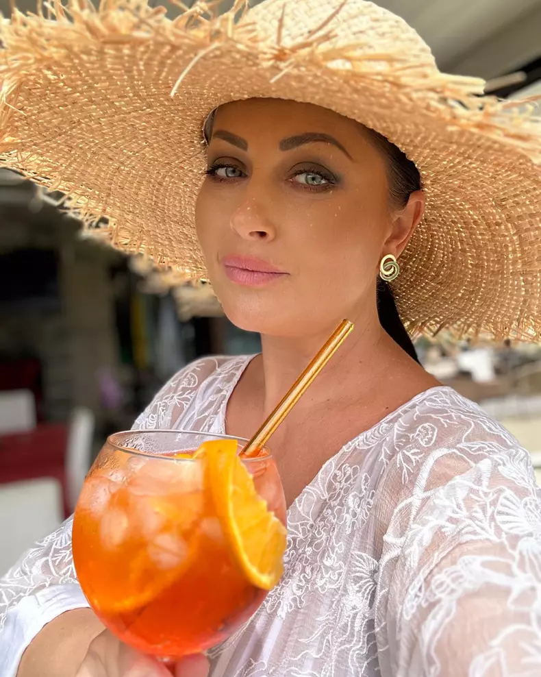 gabriela-cristea-s-a-ingrasat-2