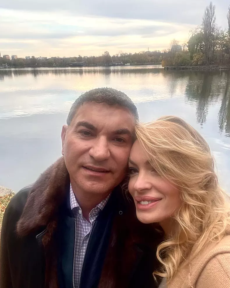 407412880184070370340154301159237806194972776n