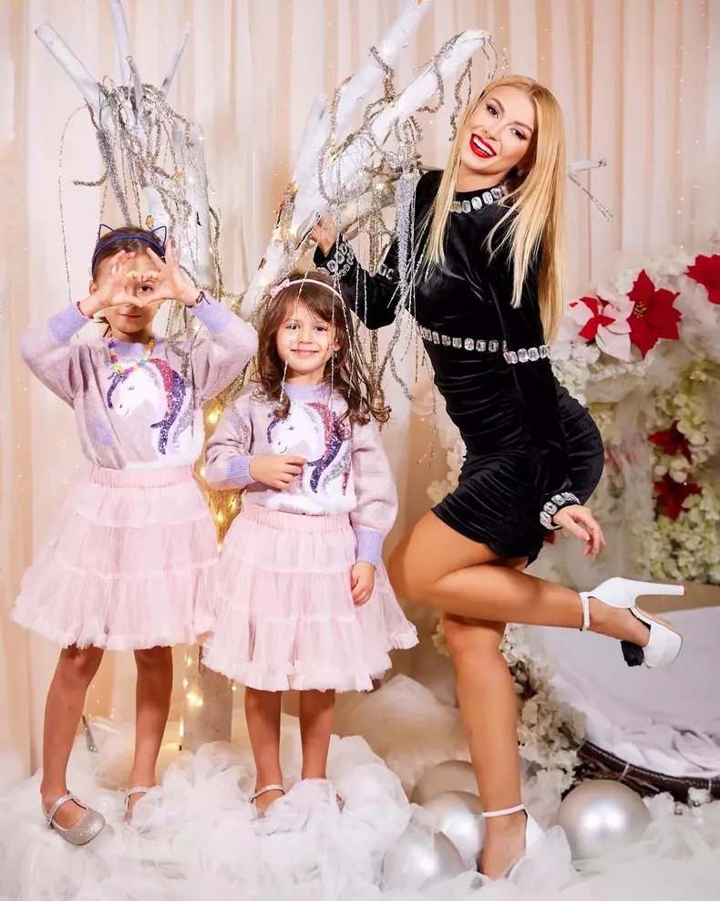 Andreea Bălan și fetele ei (2)