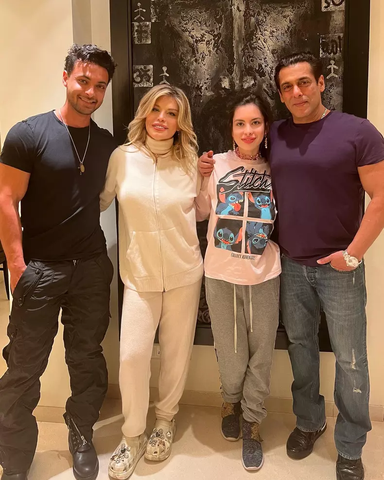loredana-groza-acasa-la-iulia-vantur-salman-khan-3