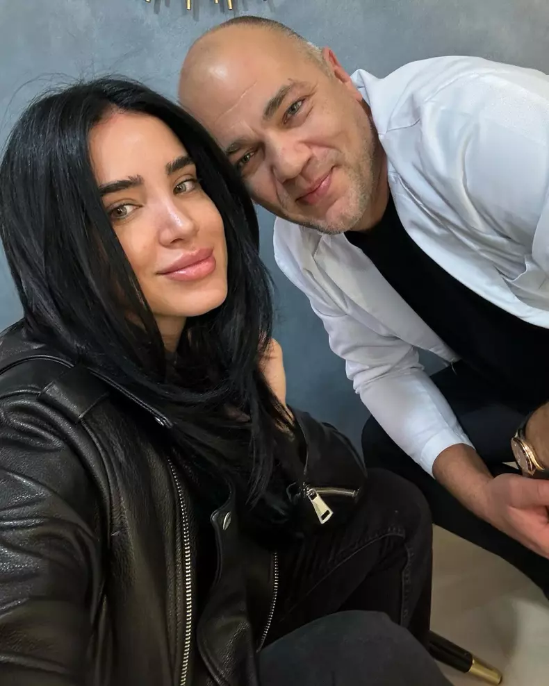 Adelina Pestrițu și-a scos implantul mamar (3)