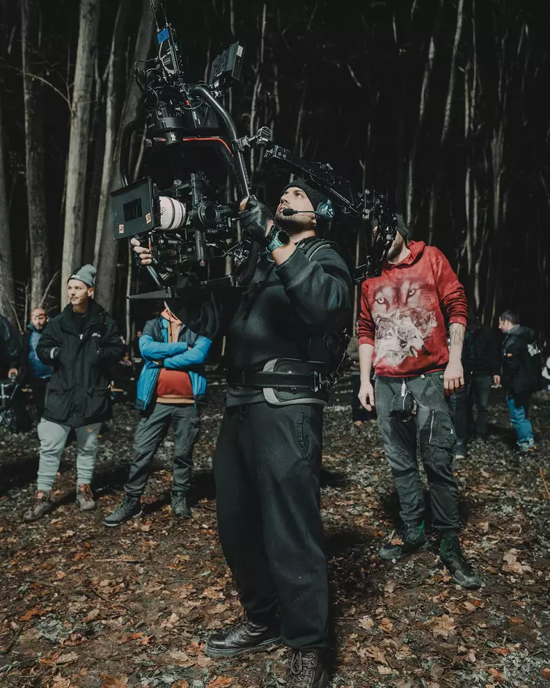 Selly - Buzz House film (7)