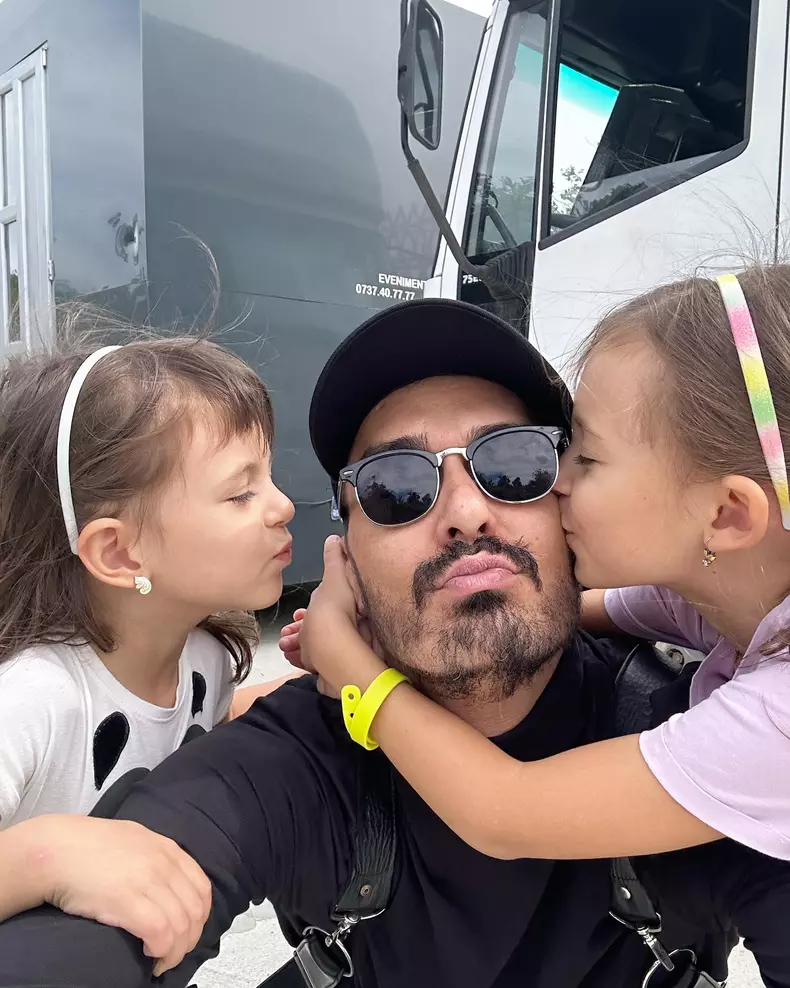 George Burcea și fetițele sale (3)