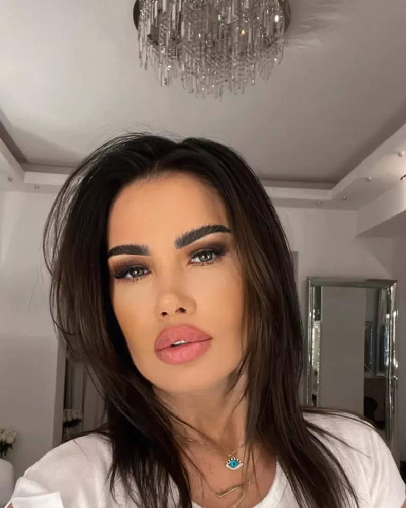 Oana Zăvoranu 2