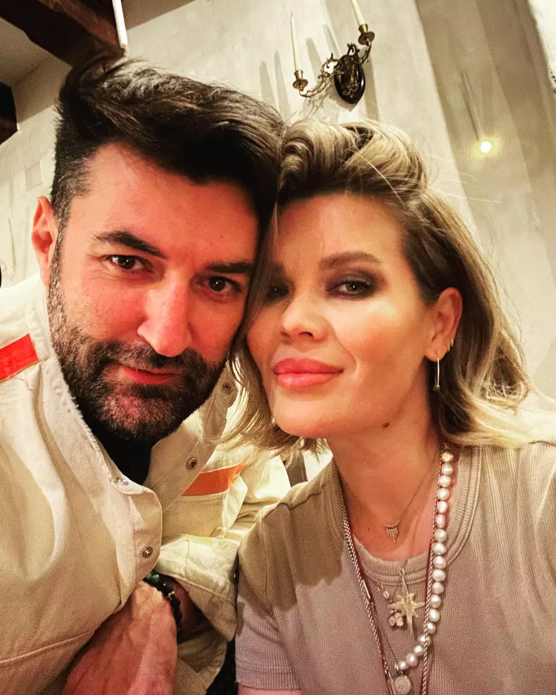 smiley-gina-pistol-6