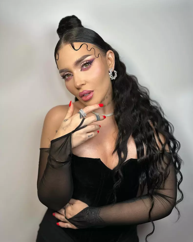 411425241184044798100583621708866498585995636n