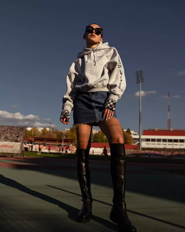 alexia eram 24 de ani 11